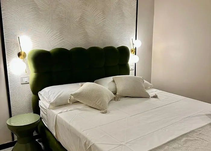 Golden Palm Bed & Breakfast