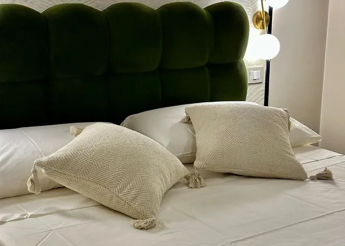 Golden Palm Bed & Breakfast Bari